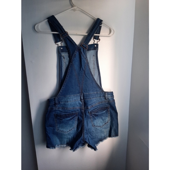 Shorts cover alls - Picture 2 of 4